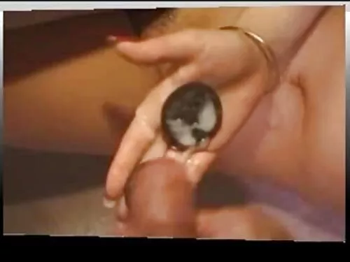 ગોળમટોળ ચહેરાવાળું અ ...