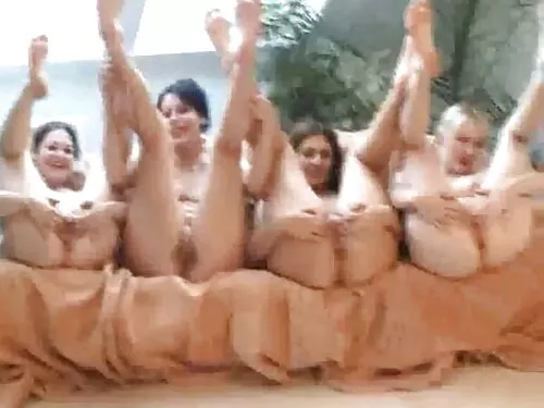 લસ્ટી બક્સોમ પિગટેલે ...